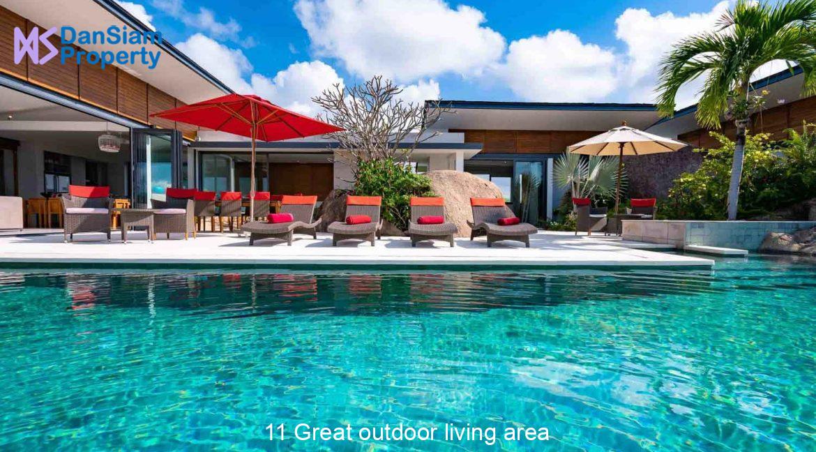 11 Great outdoor living area