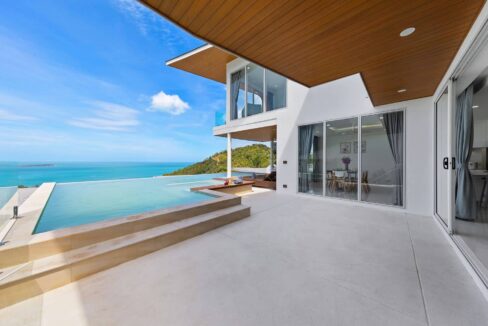 02 Contemporary Sea view villa