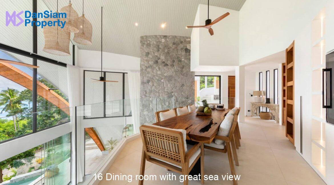 16 Dining room with great sea view