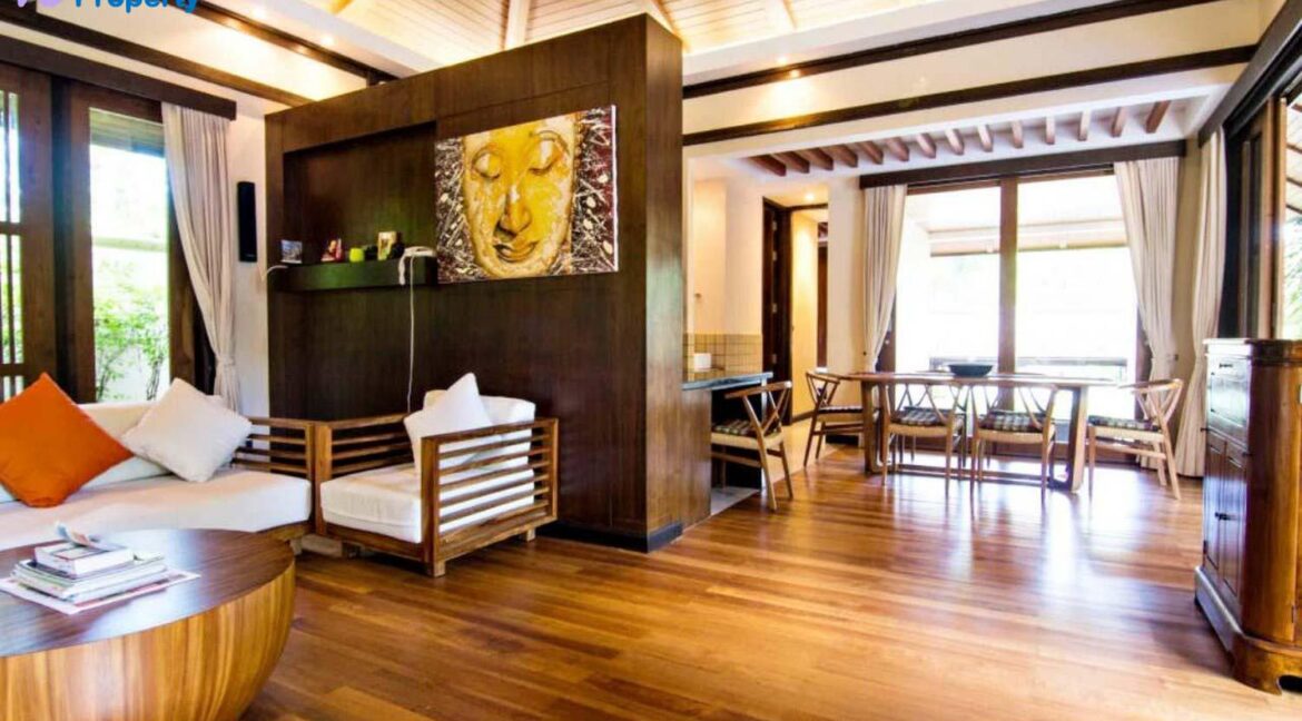 10-Spacious-livivng-dining-room-1