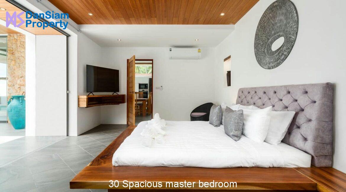 30 Spacious master bedroom